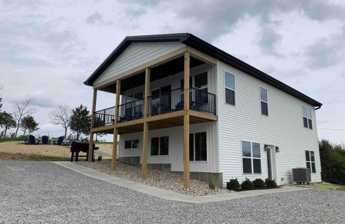 Williamstown House | Serene Retreat at The Farmhouse: Rated 10/10 for Families