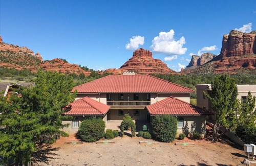 Oak Creek Condo | Inviting 2 Bedroom Condo Near Bell Rock with Kitchen & Breakfast