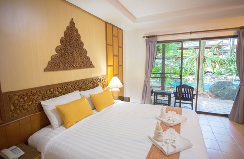 Makham Tia Hotel | Discover 100 Islands Resort & Spa: Family-Friendly Bliss