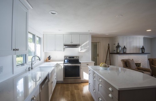 Skaneateles House | Lakefront Beach Retreat with Pool & Ocean View