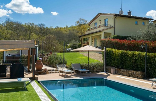 Pergine Valdarno Other | Spacious 3-Bedroom House with Pool & Pet-Friendly Amenities