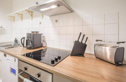 Eidelstedt Apartment | Spacious 2-Bedroom Apartment for Large Groups
