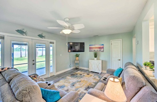 Crescent City Cottage | Spacious Cottage for 6 with Kitchen & Pet-Friendly Options