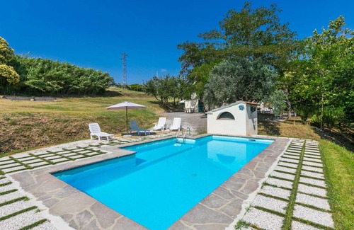 Rosignano Marittimo Villa | Spacious Villa with Pool - Perfect for Families & Pets
