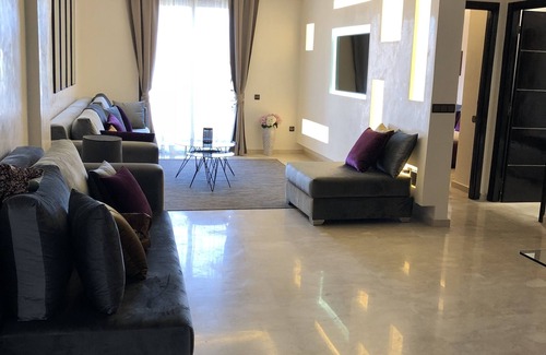 Gueliz Apartment | Elegant 100 m² Apartment with Private Pool & Spa