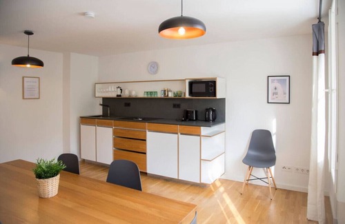 Friedenau Apartment | Spacious 100 m2 Apartment in Heart of Berlin, Family-Friendly