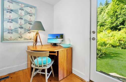 West Dover House | 100 mile view Chic Farmhouse!