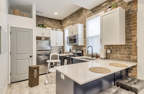 Downtown Salt Lake City Apartment | Historic Charm Minutes from Downtown with Family-Friendly Amenities
