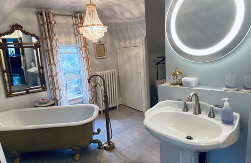 Gananoque Bed & Breakfast | Relaxing Stay at 1000 Islands B&B – The Bulloch House