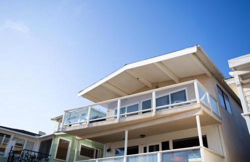 Balboa Peninsula Apartment | Oceanfront Duplex with Amazing Views for Family Fun