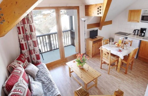 Montgellafrey Apartment | 100m from ski lifts, balcony, parking, tv, ski locker, 37-45m², Saint-François Longchamp