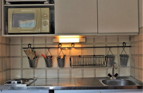 Risoul Apartment | 100m from resort center, 2nd floor, balcony, tv, ski locker, 20m², Risoul