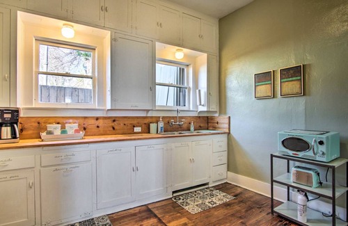 Bisbee Cottage | 101 m² Cabin ∙ 2 bedrooms ∙ 4 guests