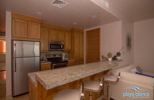 San Carlos Condo | Spacious 1-Bedroom Condo with Pool & Kitchen Amenities
