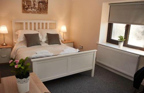 Stubbins House | Family-Friendly Retreat at 103 Whalley Road Ramsbottom