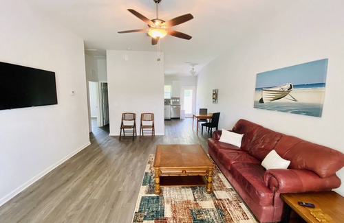 Hollister House | Pet-Friendly 107-A Flamingo Getaway with Top Ratings