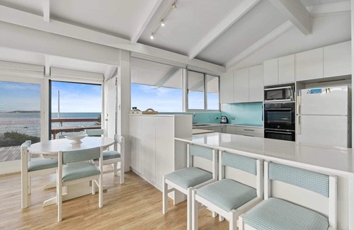 Encounter Bay House | 107 Franklin Pde: Breathtaking Views & Outdoor Oasis
