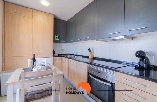 Peneco Beach Apartment | Seaview Studio with Pool, Steps from the Beach & Spa