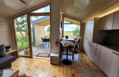 Bleckede House | Charming Tiny House with Scenic Green Views for Families