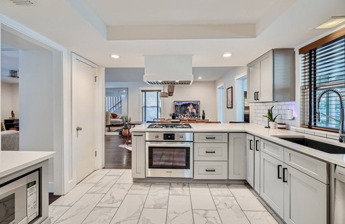 Sweetbriar House | 10BD Western Luxe Oasis w/Pool, Huge Backyard, PingPong, Grill, 10 Min to DT