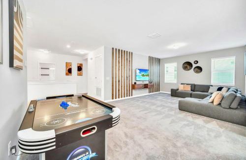 Kissimmee House | Family-Focused Resort Home with Pool & Hot Tub Near Disney