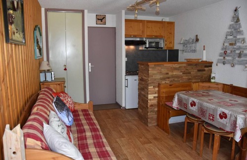 Pralognan-la-Vanoise Apartment | Convenient Getaway Near Resort Center in Pralognan-la-Vanoise