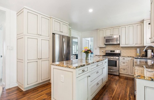 Toddville Road House | Convenient Ranch Retreat with Ocean View & Spa Access