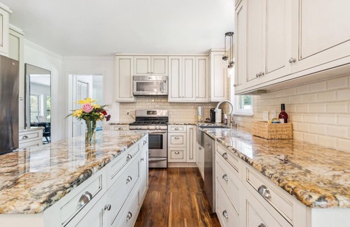 Toddville Road House | Convenient Ranch Retreat with Ocean View & Spa Access