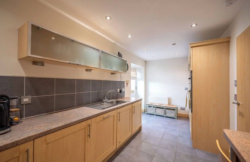 Leuchars House | 10mins to St Andrews & Dundee. 5mins to Tentsmuir Forest and beach.