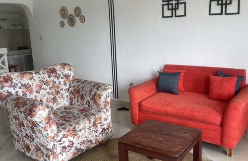 Gede Apartment | Pet-Friendly Retreat Just 10 Minutes from the Beach!