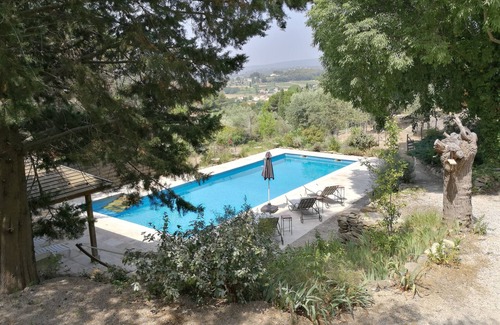 Le Castellet House | Family-Friendly Retreat with Pool, Near La Bisotte Beaches