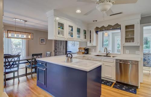 Isle of Palms House | Family-Friendly Retreat with Pool Near the Beach