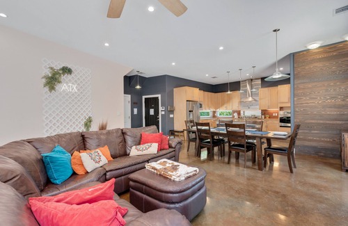 Rosewood House | Spacious Retreat with Hot Tub & Billiards Near Downtown