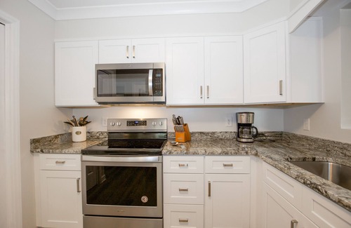 Pinehurst Condo | Discover 11 E Pinehurst Manor: Family-Friendly Retreat