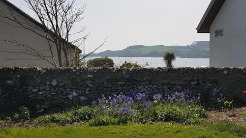 Newton Stewart House | Exceptional 11 Laigh Isle: Pet-Friendly & Guest Rated 10/10