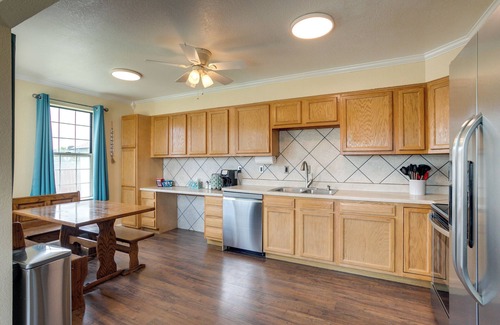 Thornton House | Pet-Friendly Retreat: 11 Miles to Downtown Denver