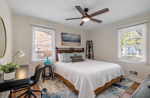 Wade Hampton House | Convenient 11 Min to Downtown | Superhost with Top Reviews
