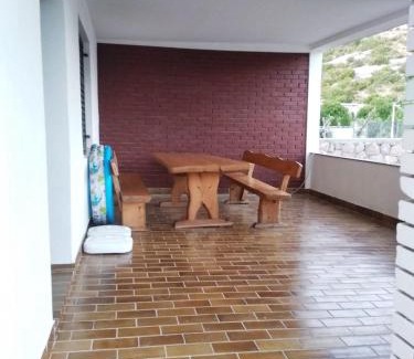 Cesarica Apartment | Oceanfront Retreat at 11 Primorska Ulica - Rated 9/10!