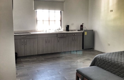 Torreon Apartment | Cozy Suite Grande for 4 with Kitchen & Breakfast Included