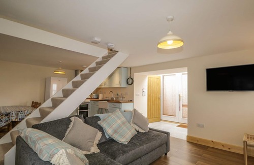 Banff House | Cozy 11 Village: Oceanfront, Pet-Friendly Retreat