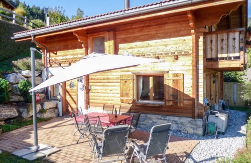Chamoson Other | Spacious 3-Bedroom House with Mountain Views for Families