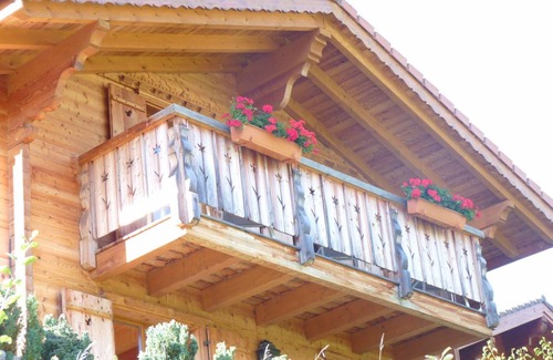 Chamoson Other | Spacious 3-Bedroom House with Mountain Views for Families