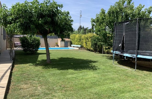Serignan-du-Comtat House | Spacious 110 m2 House in Provence with Private Pool