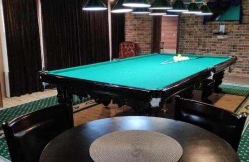 Shymkent House | Experience Comfort at 112 Гостевой дом with Pool & Breakfast