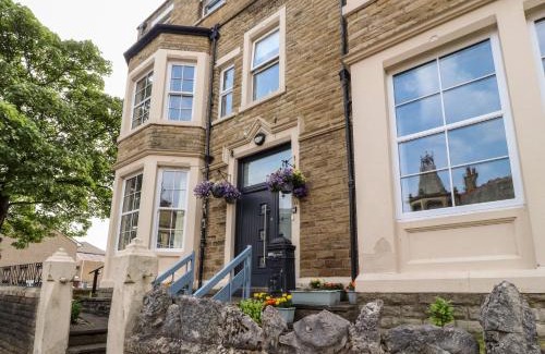 Morecambe House | Experience 112 Balmoral Road: Pet-Friendly Retreat with High Ratings