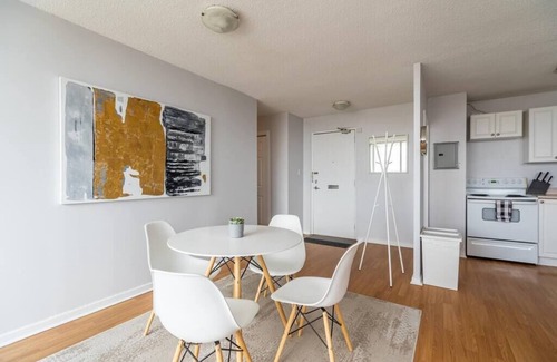 South End Apartment | Modern Downtown Apartment with Amazing Views & Great Amenities
