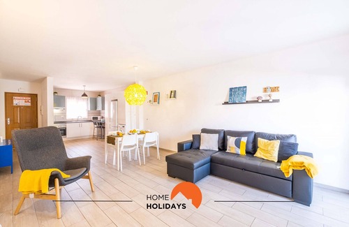 Areias de Sao Joao Apartment | New Town Retreat: Shared Pool, Balcony & Top-Rated Stay