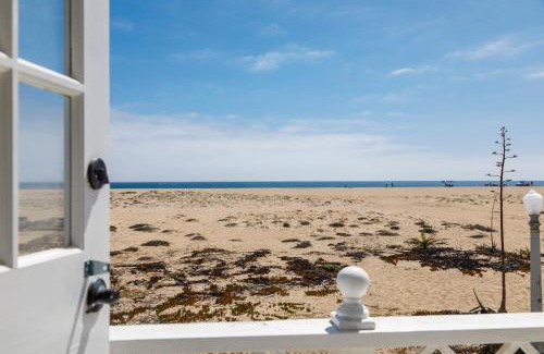 Balboa Peninsula House | Family-Friendly Stay at 1121 E Balboa Blvd B, a 4-Star Gem