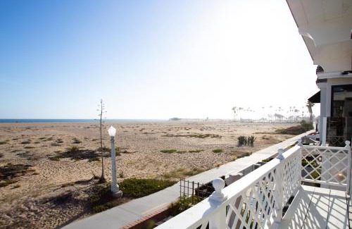Balboa Peninsula House | Family-Friendly Stay at 1121 E Balboa Blvd B, a 4-Star Gem