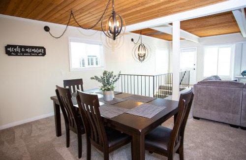 Balboa Peninsula House | Family-Friendly Stay at 1121 E Balboa Blvd B, a 4-Star Gem
